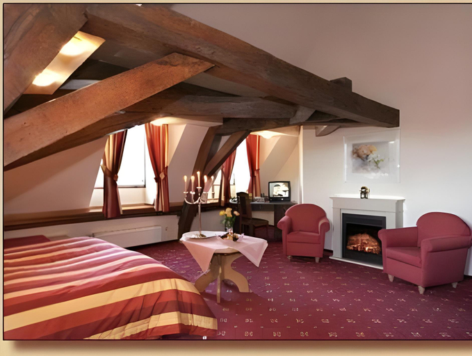 Bedroom 3, Burg Wassenberg, Heinsberg