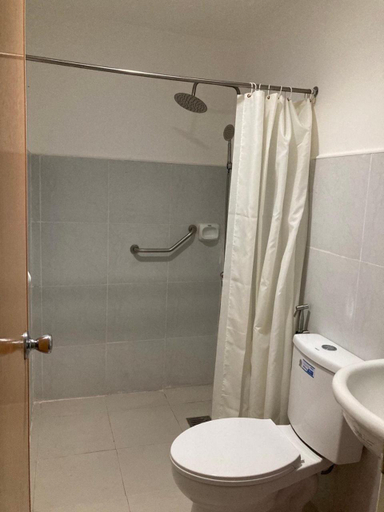 Bathroom 3, Demiren Hotel and Restaurant, Cagayan de Oro City