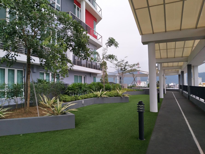 Exterior 5