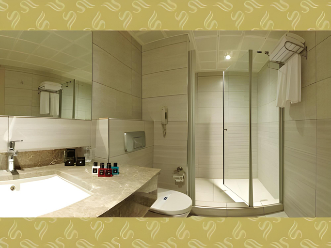Bathroom 2, Susuzlu Hotel, Konak