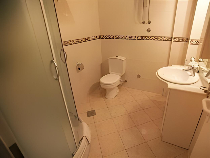 Bathroom 4, Hotel Bellevue Trogir, Trogir