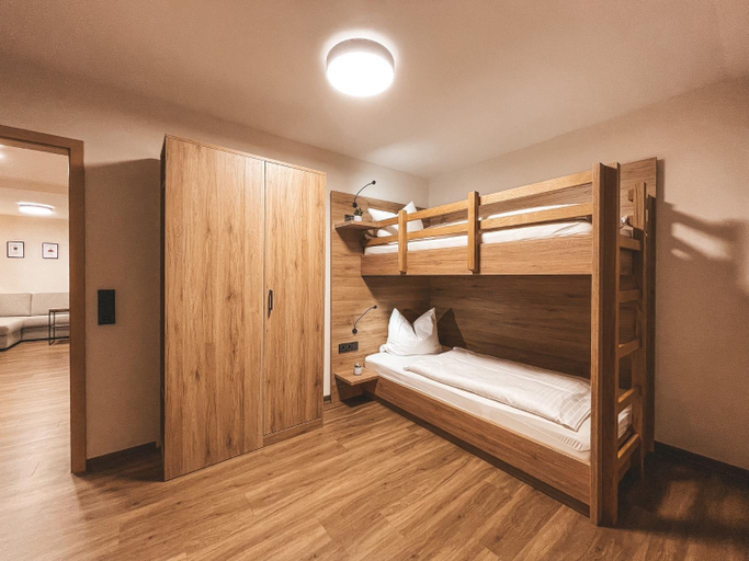 Bedroom 3, Hotel Badischer Hof, Ortenaukreis