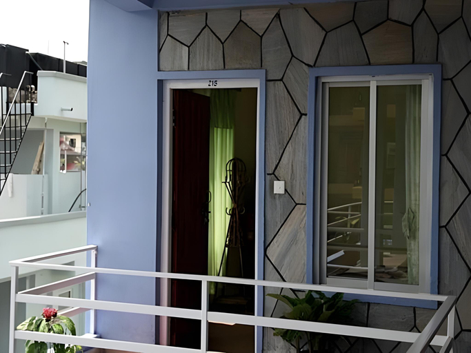 Others 5, Hotel Snow Leopard, Gandaki