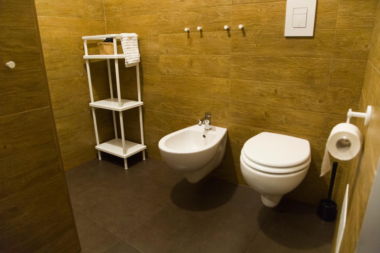 Bathroom 2, Acqua Cotta, Barletta-Andria-Trani