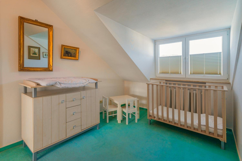Bedroom 4, Koch-Schilt, Eifelkreis Bitburg-Prüm