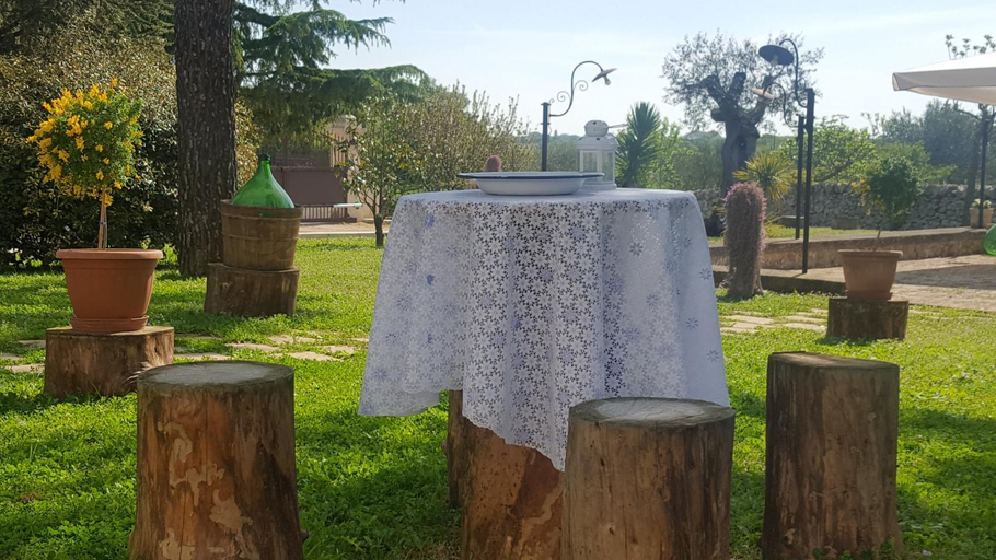 Others 4, B&B La Grave, Bari