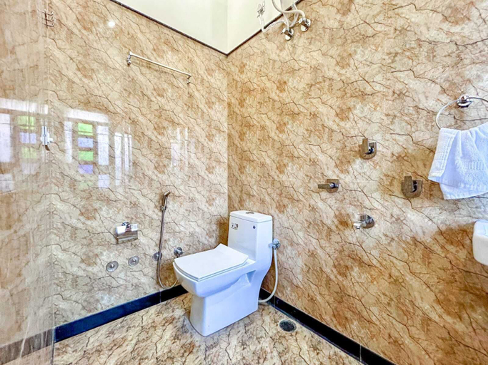 Bathroom 5, Hotel Vasudev Niwas, Jaisalmer