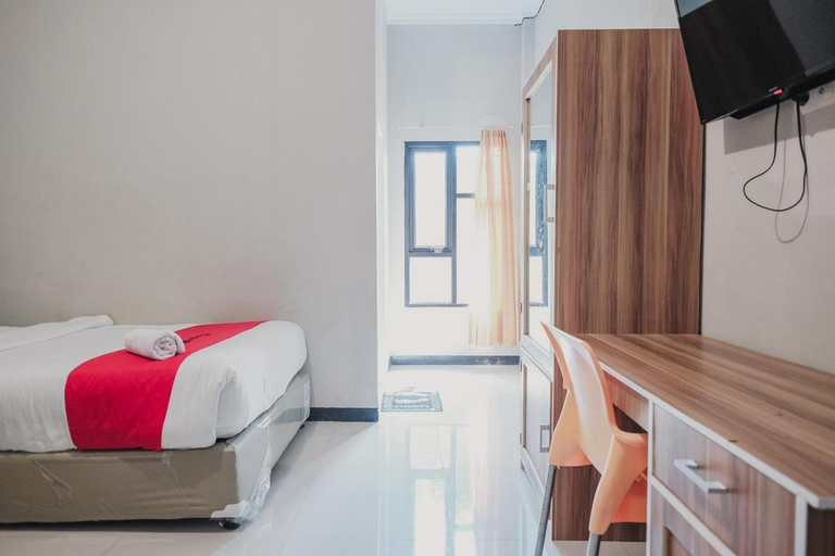 Bedroom 13