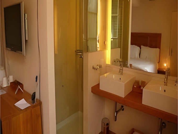 Bathroom 4, Art Hotel Varese, Varese