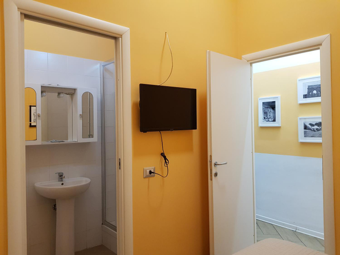 Others 3, My Trevi Rooms 88, Rome
