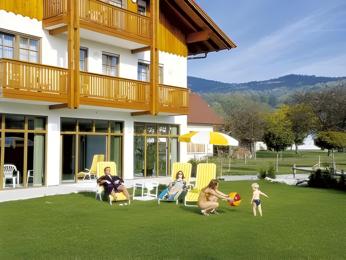 Exterior & Views 1, Sporthotel Bernrieder Hof GmbH, Deggendorf