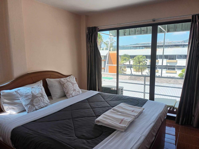Bedroom 12