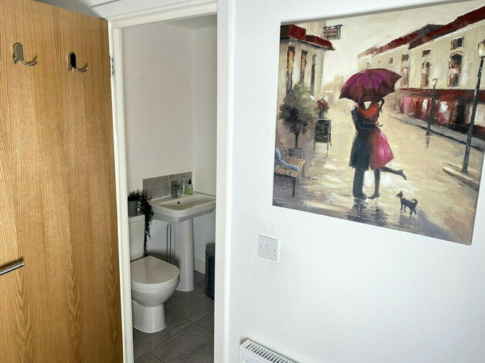 Bathroom 3, Igloo Magnolia Luxe Townhouse Stay I Free Parking, Leeds