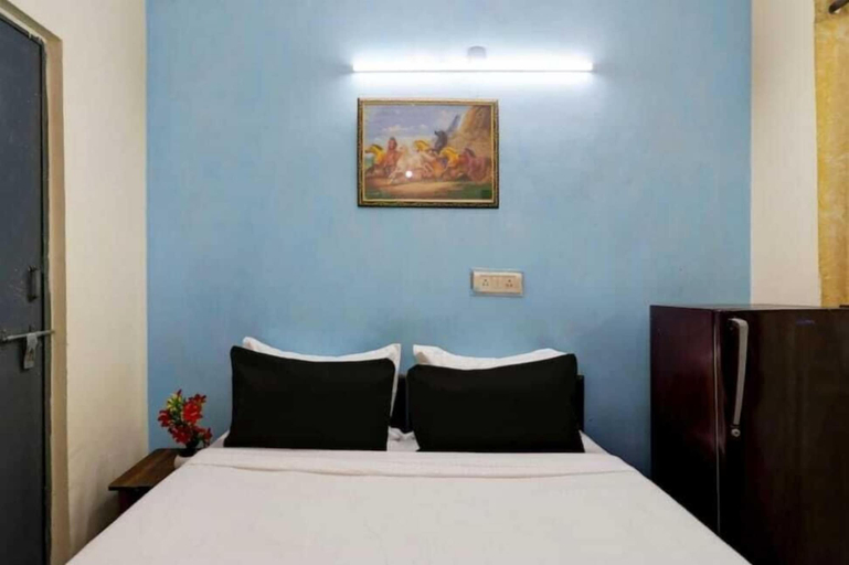 Bedroom 4, Malviya inn, Delhi