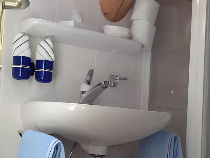 Bathroom 3, MyVerzasca Boutique Hotel, Locarno