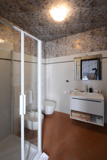 Bathroom 3, Braida Wine Resort, Asti