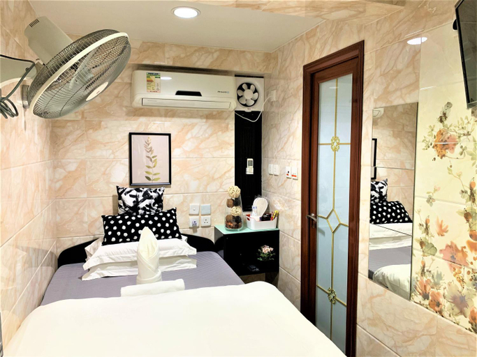 Bedroom 12