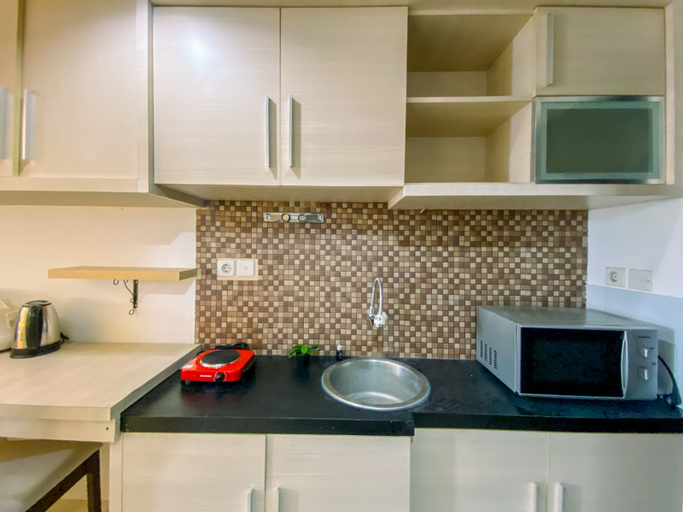 Others 2, Strategic and Homey Studio at Tamansari Sudirman Apartment By Travelio, Jakarta Selatan