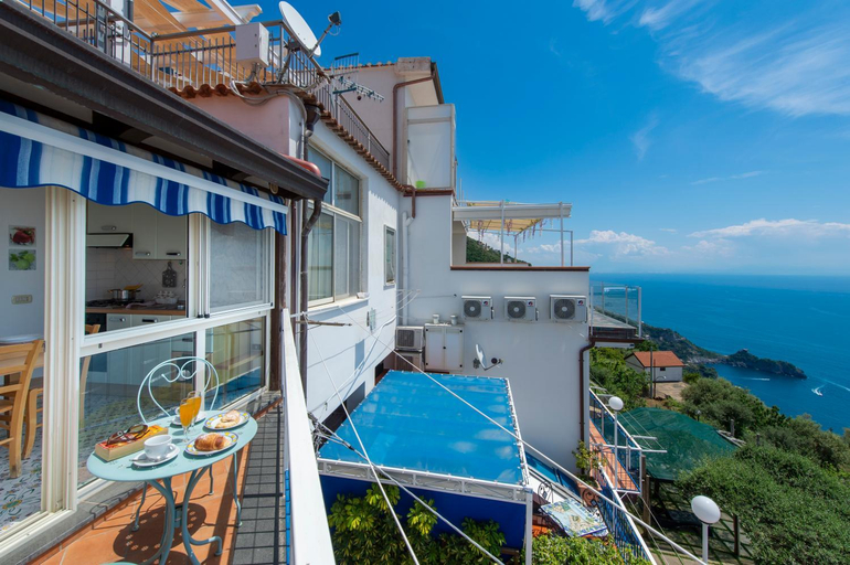Others 4, Sogno Blu, Salerno