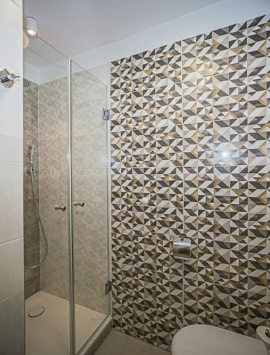 Bathroom 2, Piccolo Panzio Vendeglo Vinoteca, Pacsa/Zalaegerszeg