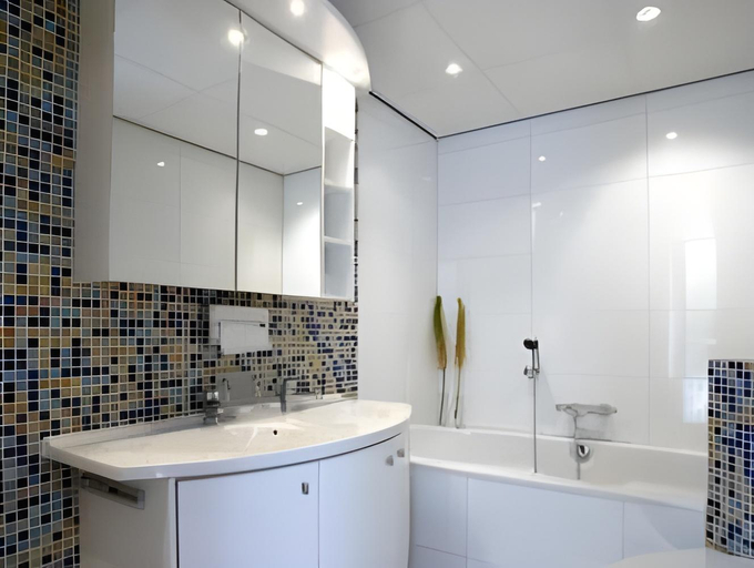 Bathroom 2, Hotel De Lindeboom, Texel