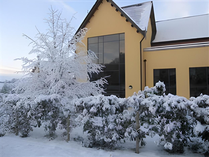 Exterior & Views 2, Errigal Country House Hotel