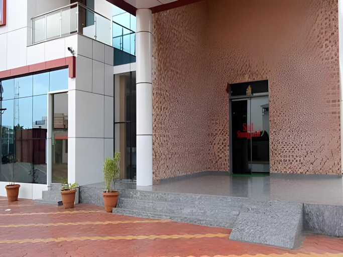 Others 5, Sai Sangam Hotel, Ahmadnagar