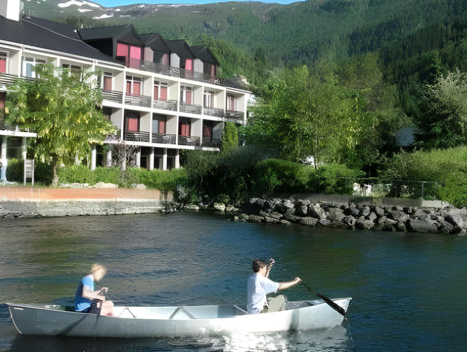 Exterior & Views 3, Havila Hotel Raftevold, Hornindal