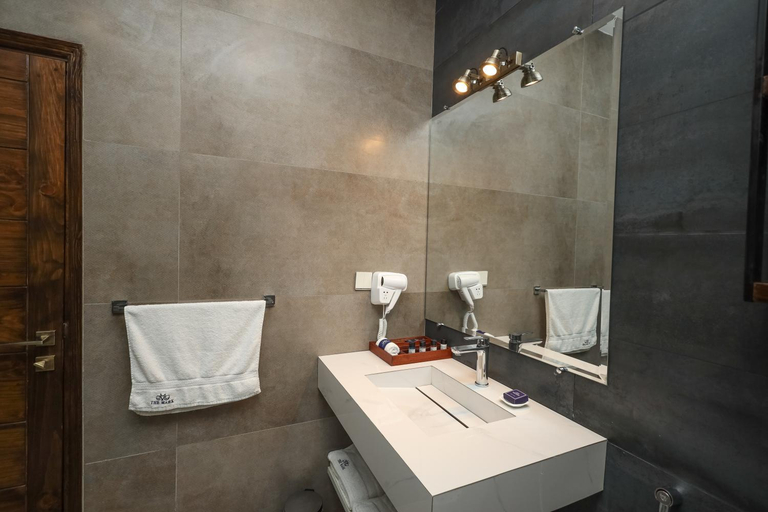 Bathroom 2, The Mark Suites, Islamabad