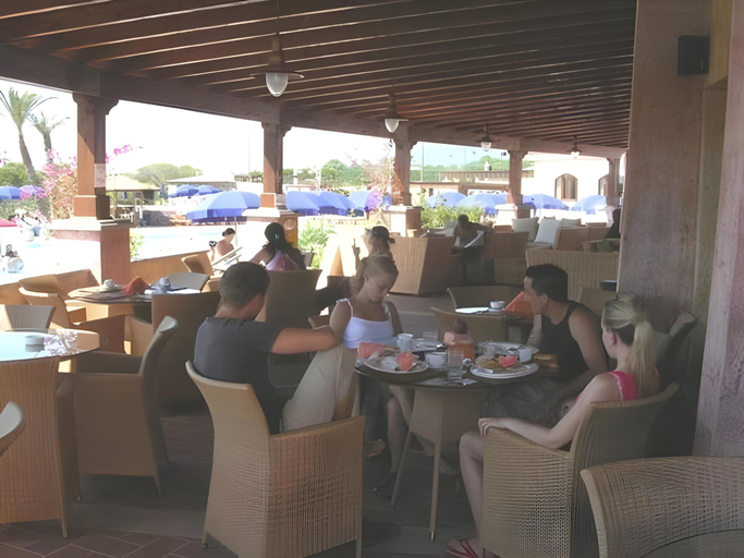 Food & Drinks 5, Residence Il Borgo di Porto Corallo, Cagliari