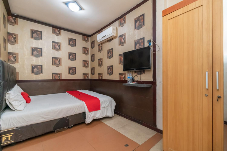 Bedroom 12