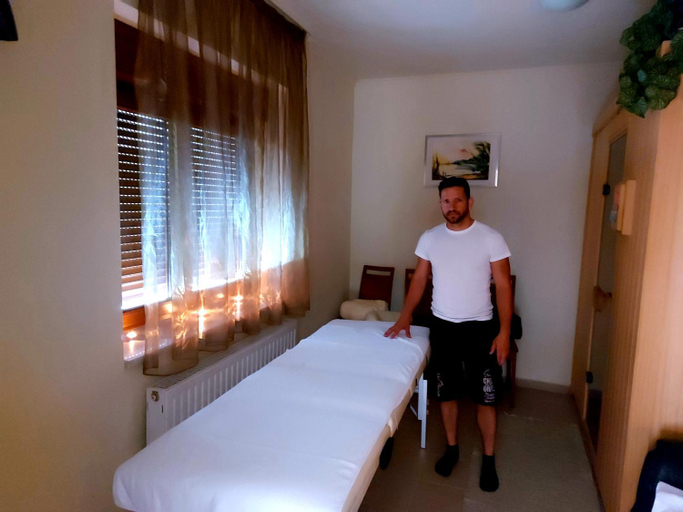 Bedroom, Hotel Villa Pax, Balatonalmádi