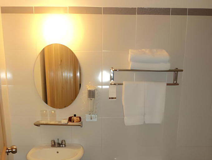 Bathroom 4, Casa Andina Standard Nasca, Nazca