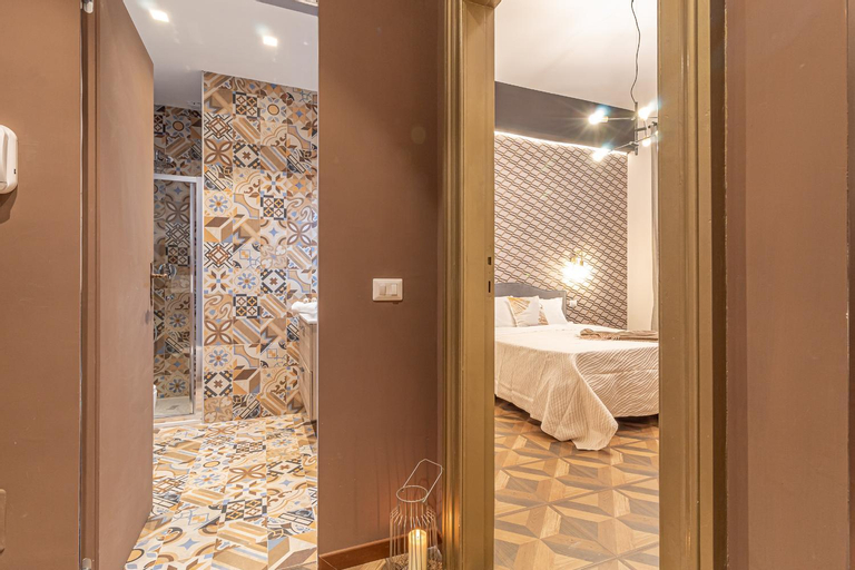 Bathroom 18