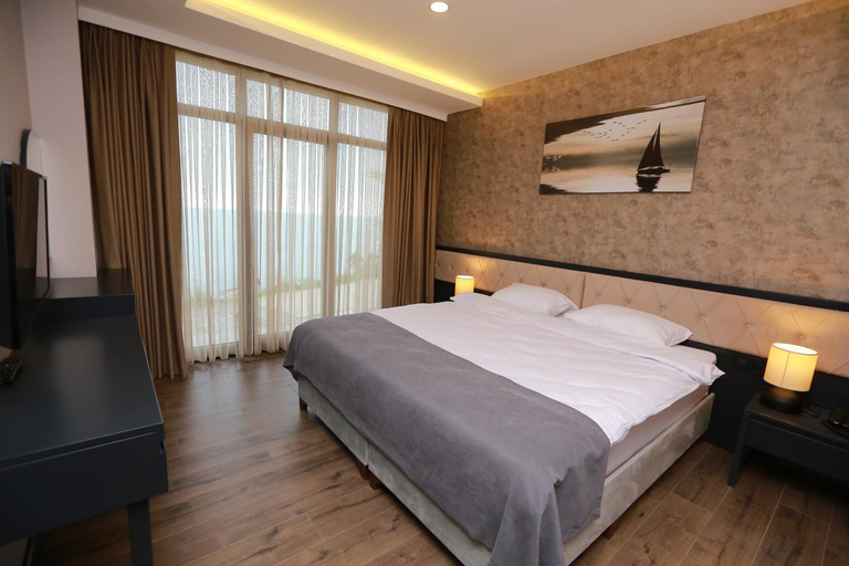 Others 4, Pentahor Hotel, Piraziz