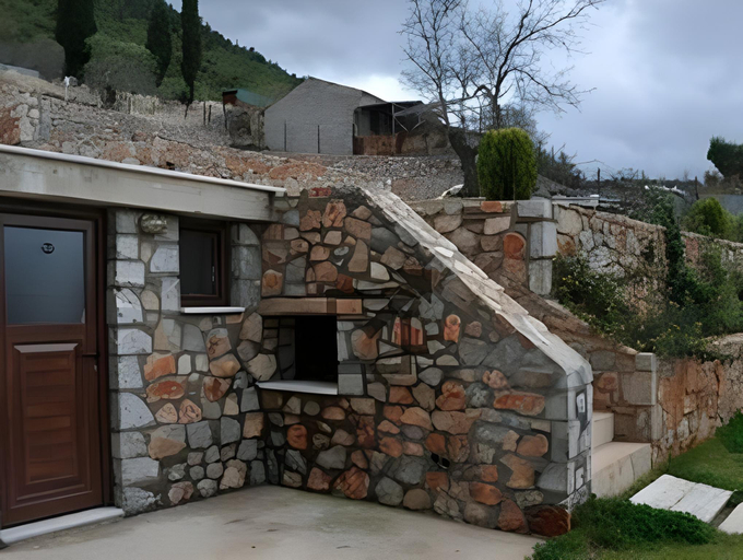 Others 2, Flygonion Guesthouse, Central Greece