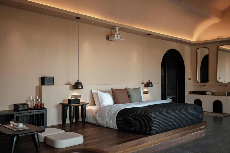 Bedroom 13