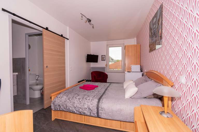Bedroom 16