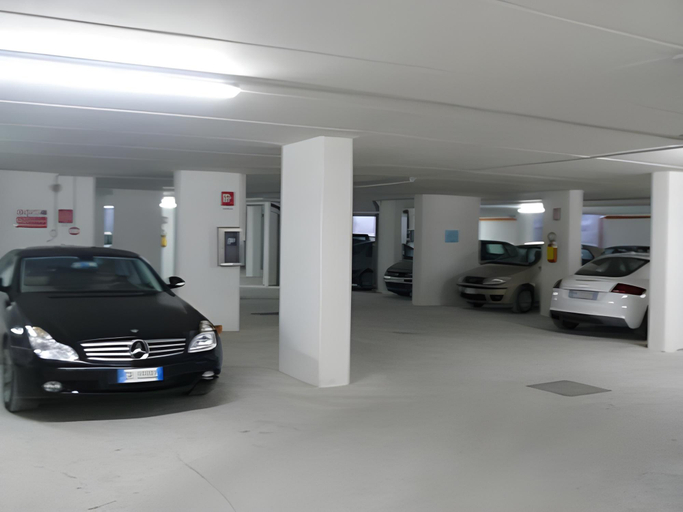 Others 5, Hotel Genty, Rimini