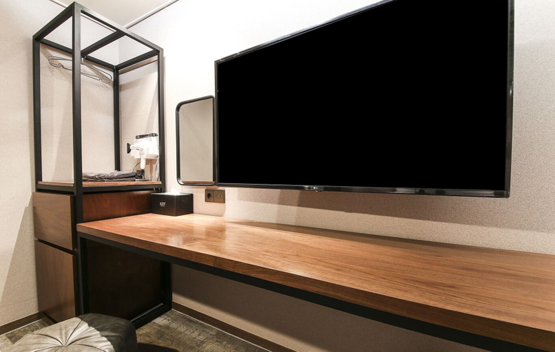 Others 5, Hotel Azit, Jeonju