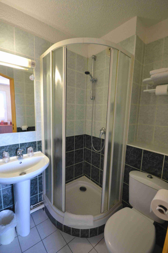 Bathroom 4, Adams Hotel, Moselle