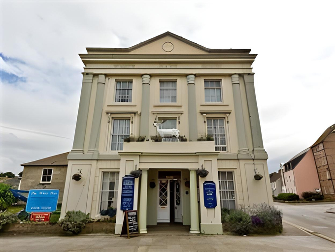 Exterior & Views 1, The White Hart Hotel, Cornwall