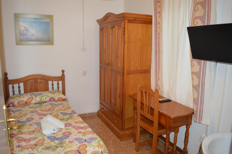 Bedroom 12