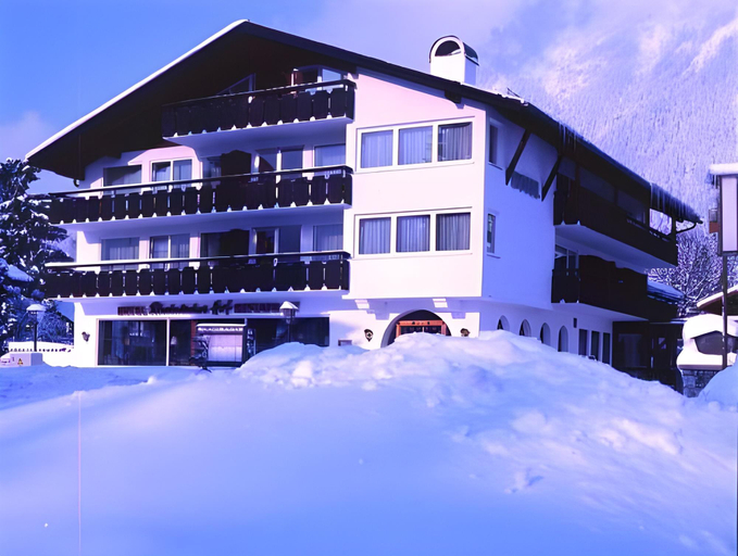 Exterior & Views 3, Hotel Rheinischer Hof, Garmisch-Partenkirchen