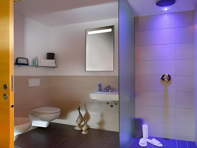 Bathroom 4, Smart Hotel Saslong, Bolzano