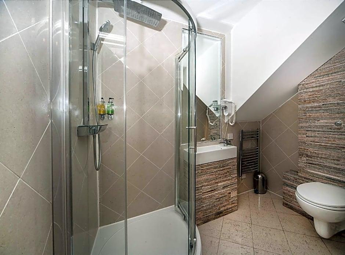 Bathroom 4, Nox Kensington, London