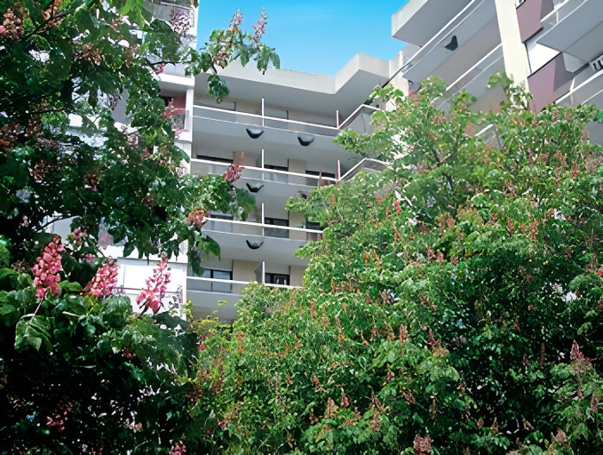 Others 4, Appart'hotel Les Palatines, Loire