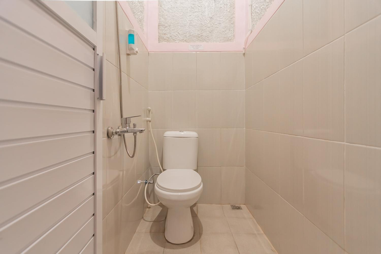 Bathroom 7