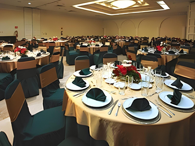 Food & Drinks 5, Radisson Hotel & Convention Center Toluca, Toluca