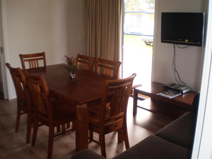 Dining Room 4